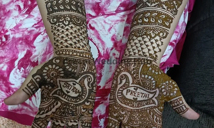 Vicky Danu Mehandi Art